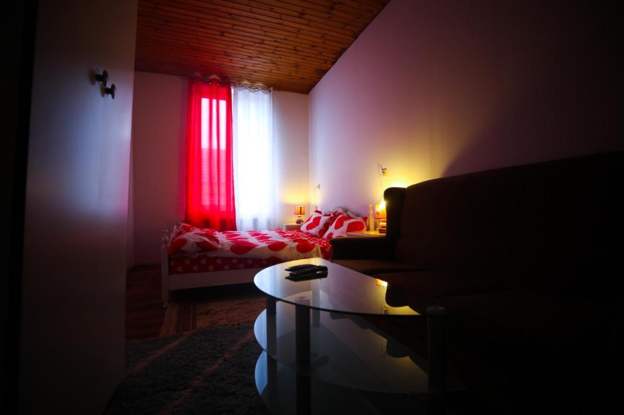 Agreable Chambre Sur Liege Avc Parking Et Wifi Gratuit Exterior photo